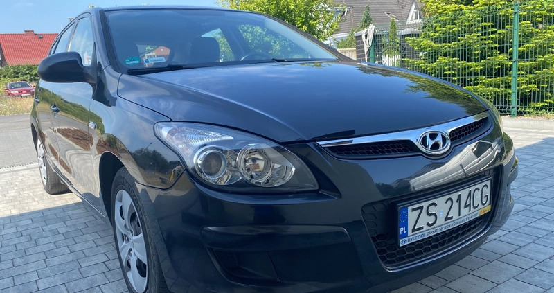 Hyundai I30 cena 21000 przebieg: 118000, rok produkcji 2010 z Kobyłka małe 67